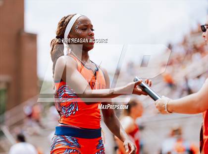 Thumbnail 1 in OHSAA Division 2 Finals (Track Events) photogallery.