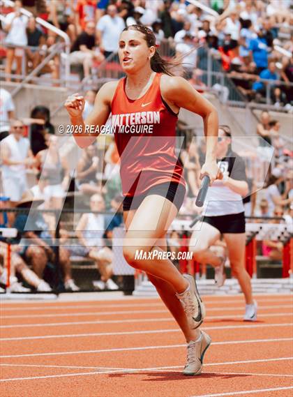 Thumbnail 1 in OHSAA Division 2 Finals (Track Events) photogallery.
