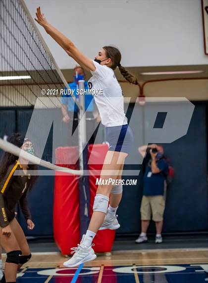 Thumbnail 2 in El Camino vs. Scripps Ranch (Scripps Ranch Tournamen) photogallery.