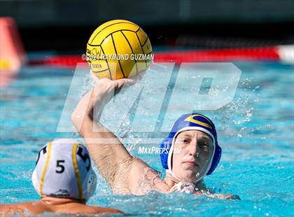 Thumbnail 2 in Rio Americano vs. Clovis photogallery.