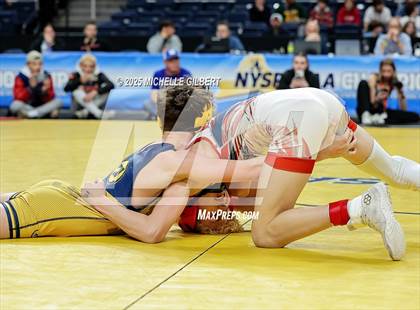 Thumbnail 2 in NYSPHSAA Division 2 State Championship (Finals 101, 108 & 116) photogallery.