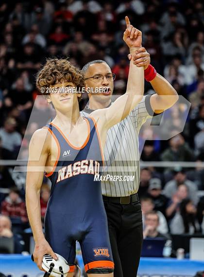 Thumbnail 2 in NYSPHSAA Division 2 State Championship (Finals 101, 108 & 116) photogallery.