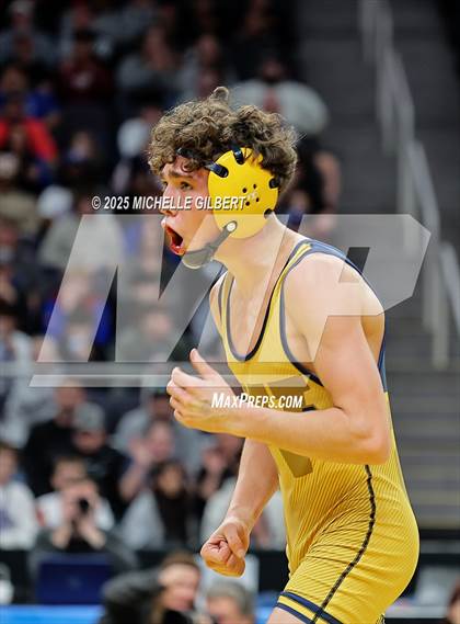 Thumbnail 1 in NYSPHSAA Division 2 State Championship (Finals 101, 108 & 116) photogallery.
