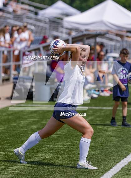 Thumbnail 1 in Father Tolton v Villa Duchesne (MSHSAA Class 1 State Championship) photogallery.