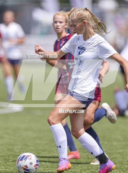 Thumbnail 2 in Father Tolton v Villa Duchesne (MSHSAA Class 1 State Championship) photogallery.
