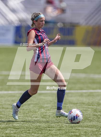 Thumbnail 1 in Father Tolton v Villa Duchesne (MSHSAA Class 1 State Championship) photogallery.