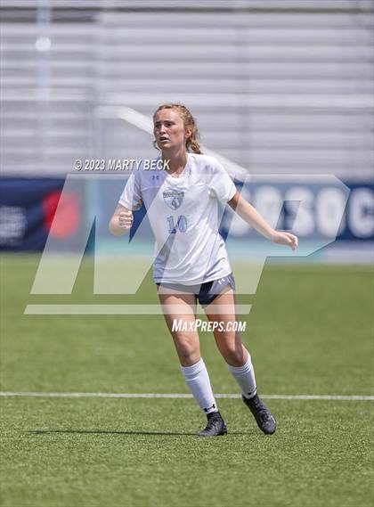 Thumbnail 1 in Father Tolton v Villa Duchesne (MSHSAA Class 1 State Championship) photogallery.