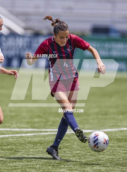 Thumbnail 3 in Father Tolton v Villa Duchesne (MSHSAA Class 1 State Championship) photogallery.