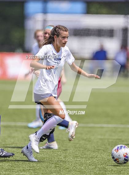 Thumbnail 2 in Father Tolton v Villa Duchesne (MSHSAA Class 1 State Championship) photogallery.