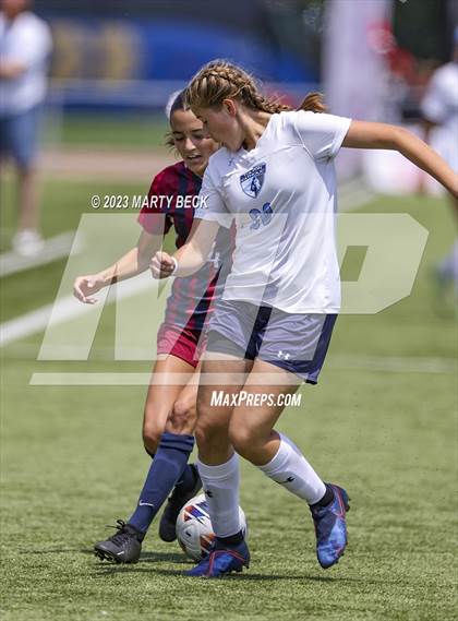 Thumbnail 3 in Father Tolton v Villa Duchesne (MSHSAA Class 1 State Championship) photogallery.