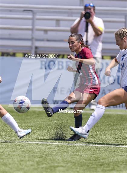 Thumbnail 2 in Father Tolton v Villa Duchesne (MSHSAA Class 1 State Championship) photogallery.