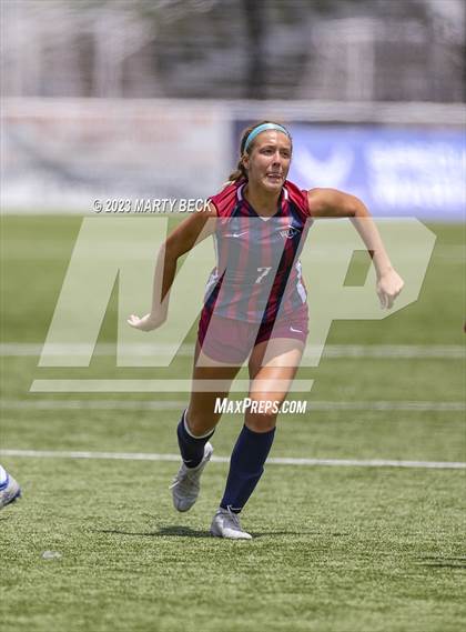 Thumbnail 3 in Father Tolton v Villa Duchesne (MSHSAA Class 1 State Championship) photogallery.