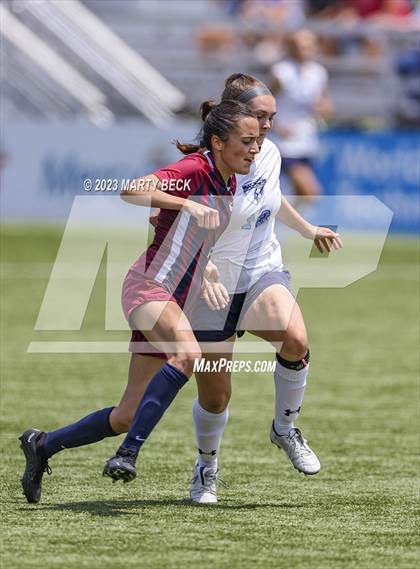 Thumbnail 3 in Father Tolton v Villa Duchesne (MSHSAA Class 1 State Championship) photogallery.