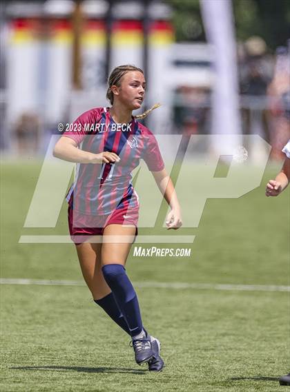 Thumbnail 2 in Father Tolton v Villa Duchesne (MSHSAA Class 1 State Championship) photogallery.
