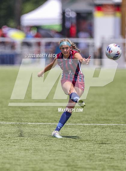 Thumbnail 2 in Father Tolton v Villa Duchesne (MSHSAA Class 1 State Championship) photogallery.