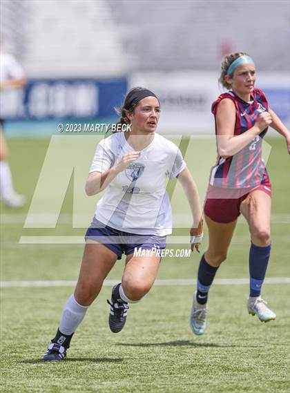 Thumbnail 2 in Father Tolton v Villa Duchesne (MSHSAA Class 1 State Championship) photogallery.