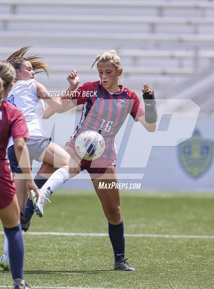 Thumbnail 1 in Father Tolton v Villa Duchesne (MSHSAA Class 1 State Championship) photogallery.