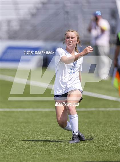 Thumbnail 1 in Father Tolton v Villa Duchesne (MSHSAA Class 1 State Championship) photogallery.