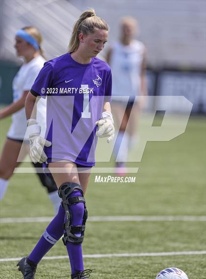 Thumbnail 3 in Father Tolton v Villa Duchesne (MSHSAA Class 1 State Championship) photogallery.
