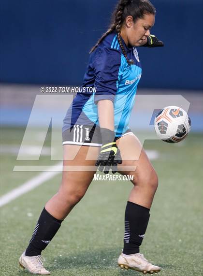 Thumbnail 3 in Bishop Amat @ La Salle photogallery.