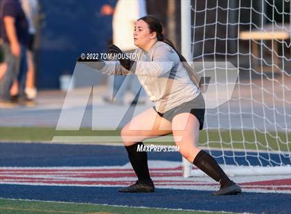Thumbnail 3 in Bishop Amat @ La Salle photogallery.