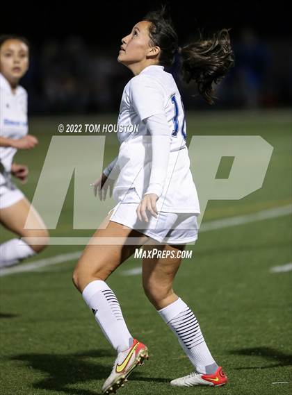 Thumbnail 3 in Bishop Amat @ La Salle photogallery.