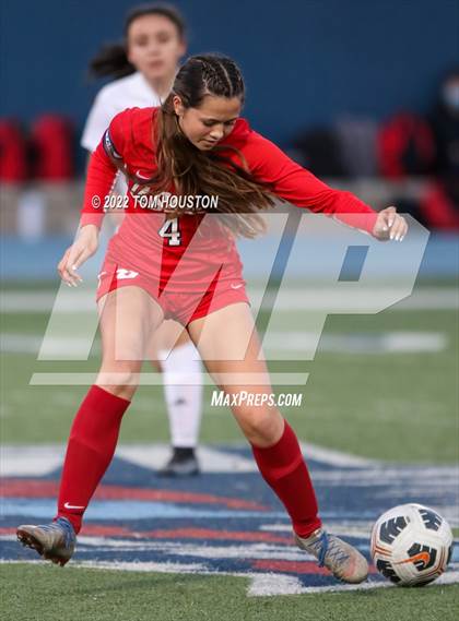 Thumbnail 3 in Bishop Amat @ La Salle photogallery.