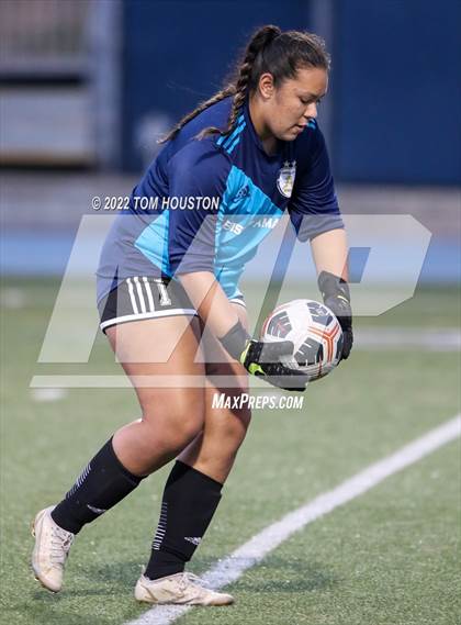 Thumbnail 3 in Bishop Amat @ La Salle photogallery.