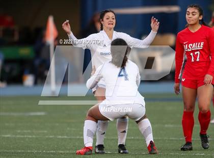 Thumbnail 1 in Bishop Amat @ La Salle photogallery.