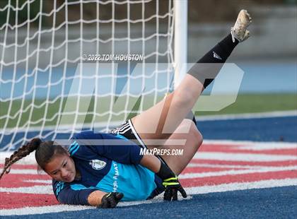 Thumbnail 1 in Bishop Amat @ La Salle photogallery.