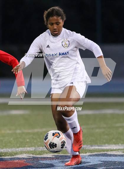 Thumbnail 3 in Bishop Amat @ La Salle photogallery.