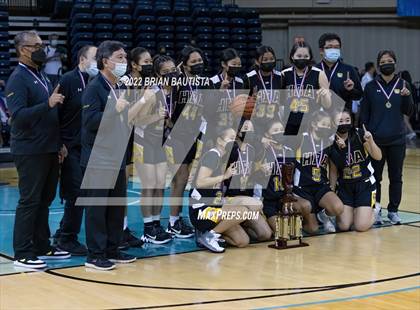 Thumbnail 3 in Sacred Hearts Academy vs Hawaii Baptist Academy (HHSAA Division 2 Championship) photogallery.