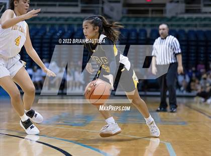 Thumbnail 3 in Sacred Hearts Academy vs Hawaii Baptist Academy (HHSAA Division 2 Championship) photogallery.