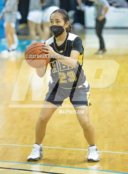 Thumbnail 3 in Sacred Hearts Academy vs Hawaii Baptist Academy (HHSAA Division 2 Championship) photogallery.