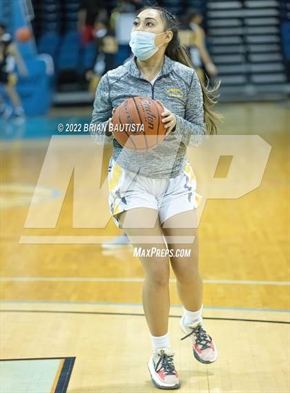 Thumbnail 1 in Sacred Hearts Academy vs Hawaii Baptist Academy (HHSAA Division 2 Championship) photogallery.
