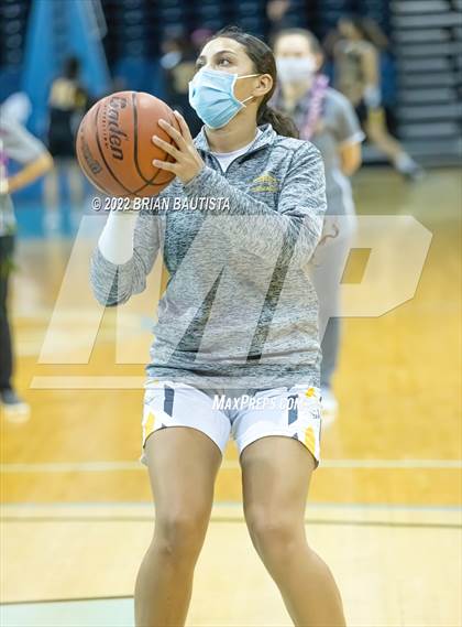 Thumbnail 2 in Sacred Hearts Academy vs Hawaii Baptist Academy (HHSAA Division 2 Championship) photogallery.