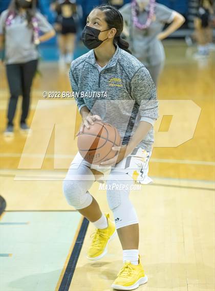 Thumbnail 2 in Sacred Hearts Academy vs Hawaii Baptist Academy (HHSAA Division 2 Championship) photogallery.