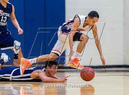 Thumbnail 1 in Central Catholic @ Brandeis photogallery.