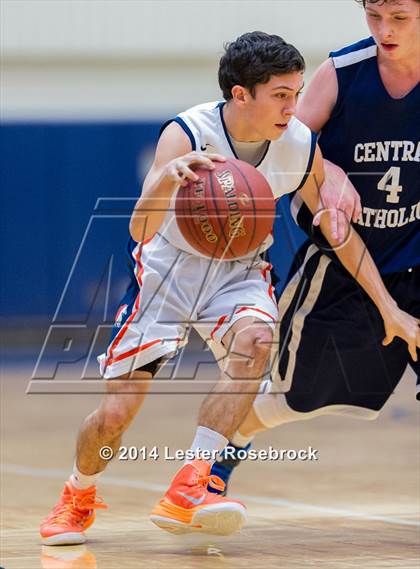 Thumbnail 1 in Central Catholic @ Brandeis photogallery.