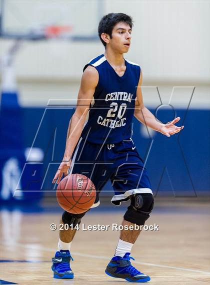 Thumbnail 2 in Central Catholic @ Brandeis photogallery.