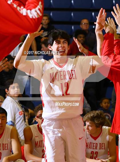 Thumbnail 2 in Chino Hills vs. Mater Dei (Tarkanian Classic) photogallery.
