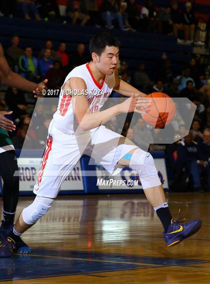 Thumbnail 3 in Chino Hills vs. Mater Dei (Tarkanian Classic) photogallery.