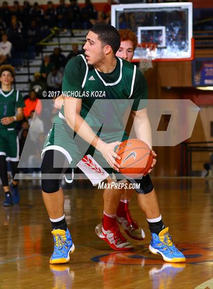 Thumbnail 2 in Chino Hills vs. Mater Dei (Tarkanian Classic) photogallery.