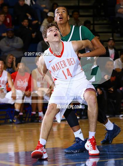 Thumbnail 3 in Chino Hills vs. Mater Dei (Tarkanian Classic) photogallery.