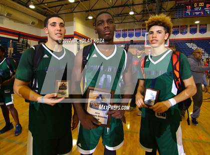 Thumbnail 2 in Chino Hills vs. Mater Dei (Tarkanian Classic) photogallery.