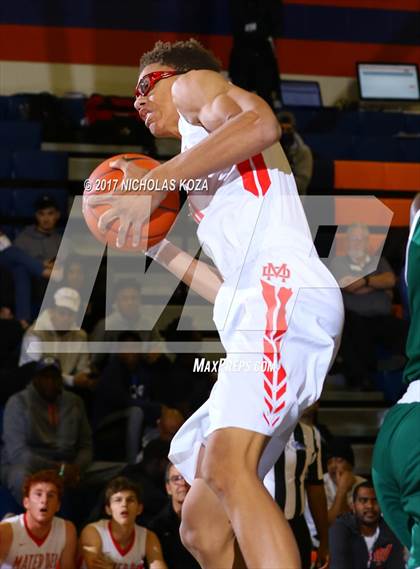 Thumbnail 2 in Chino Hills vs. Mater Dei (Tarkanian Classic) photogallery.
