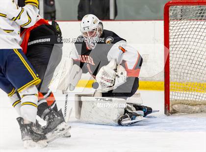 Thumbnail 3 in Brother Rice @ Hartland photogallery.