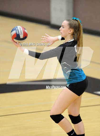 Thumbnail 3 in Los Alamitos @ Aliso Niguel (CIF SS D2 Quarterfinal) photogallery.