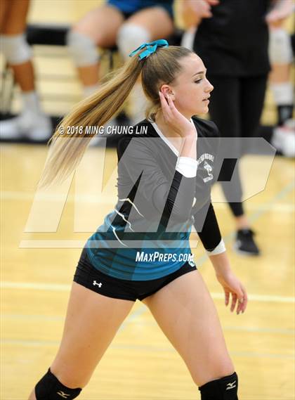 Thumbnail 2 in Los Alamitos @ Aliso Niguel (CIF SS D2 Quarterfinal) photogallery.