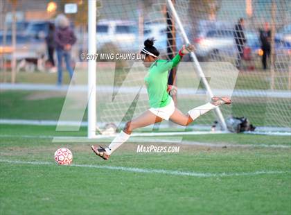 Thumbnail 3 in Cathedral Catholic vs. Hamilton (Mater Dei Premier Invitational) photogallery.